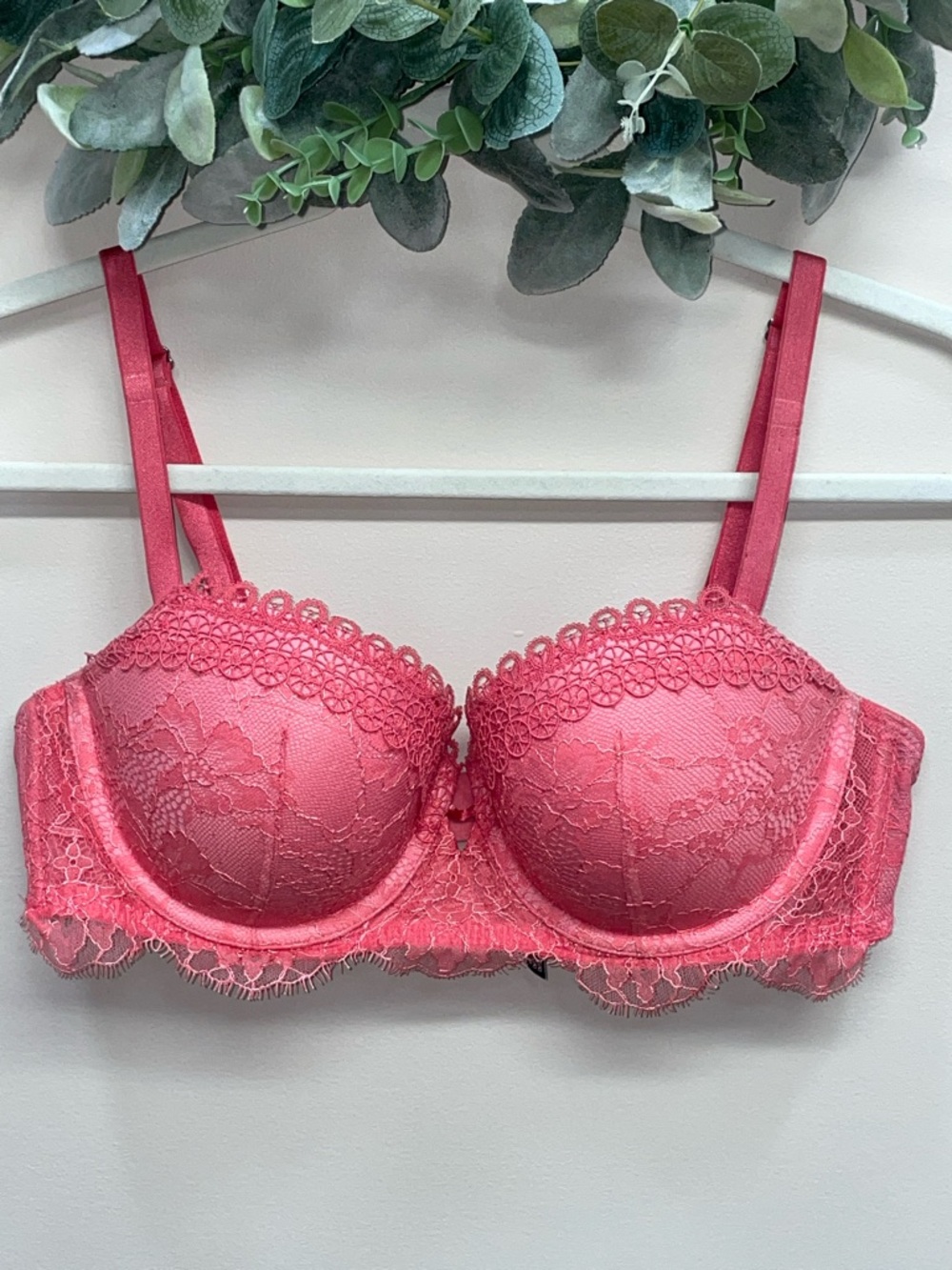 Victoria’s Secret Very Sexy Uplift Balconet Bra Floral Lace Underwire 36C